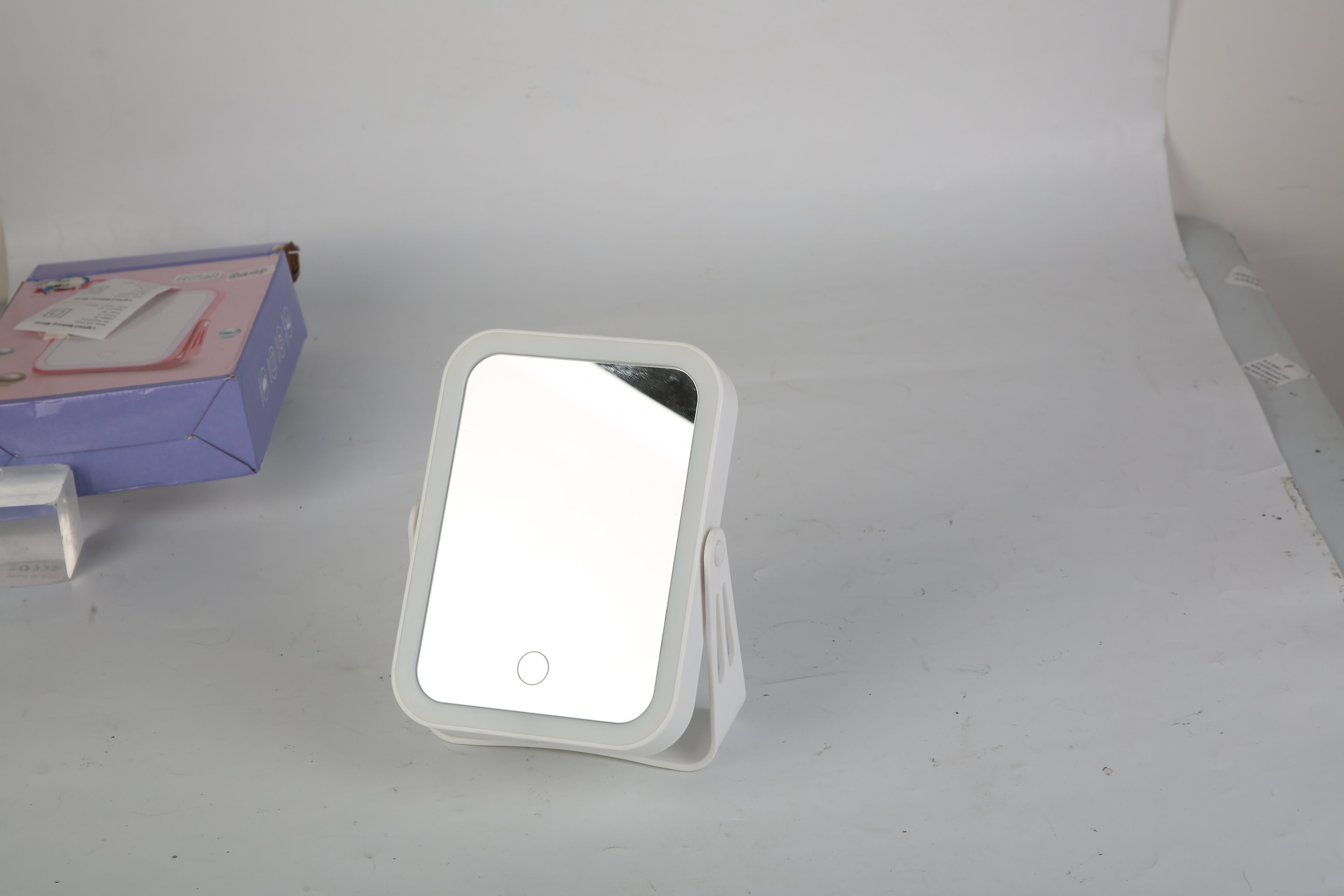 Luxora 10× Magnifying Lighted Makeup Mirror – Double-Sided Travel Mirror with 3 Light Modes & USB Rechargeable Design